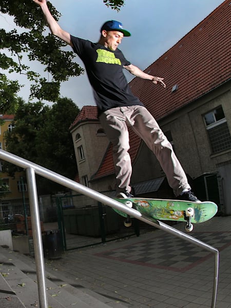 Joe Hill, Front Feeble