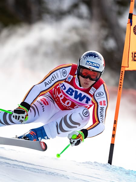 Le comeback du skieur pro Thomas Dressen qui a terminé deuxième du général de la Coupe du Monde après une blessure qui avait mit fin à sa saison l'année d'avant.
