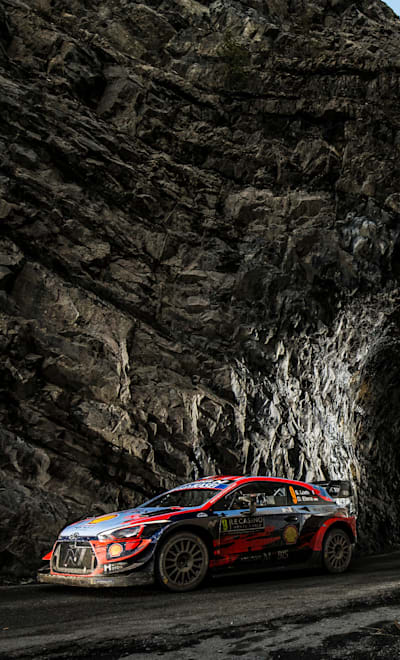 2011年 WRC セバスチャン・ローブ 直筆サイン入りA4フォト 2011年 WRC セバスチャン・ローブ 直筆サイン入りA4フォト