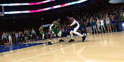 Paul George sous le maillot des Philadelphia 76ers affronte Jaylen Brown des Boston Celtics dans NBA 2K27, après les changements d'équipe de l'intersaison.