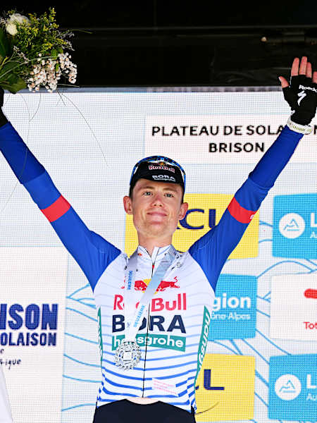Luke Tuckwell on the final podium at Tour Auvergne-Rhône-Alpes