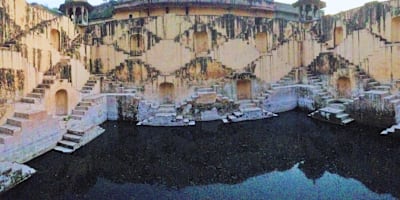 Panna Meena Ka Kund, a stepwell in Jaipur, Rajasthan.