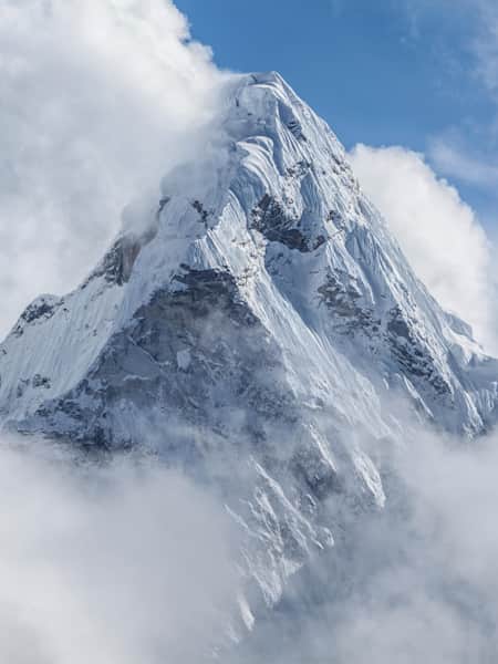 Everest's dark side: the 8 scariest parts