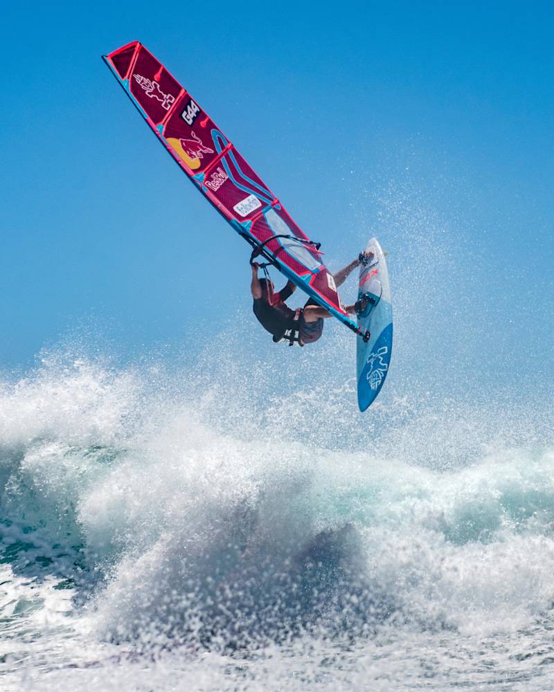 2016.7.8 | ウィンドサーファーがジョーズにアタック！ | Adventure