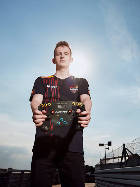 Frede Rasmussen With His Fanatec Wheel