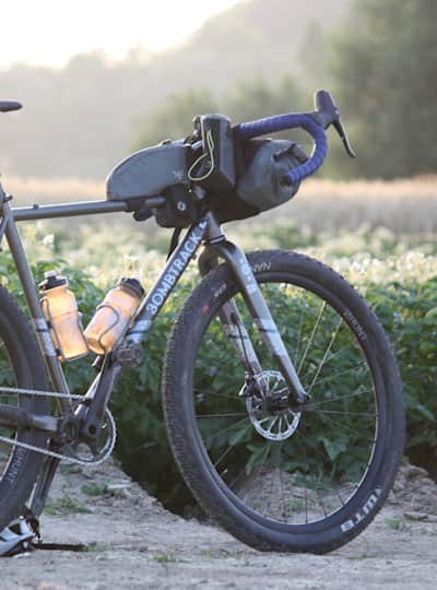Borsa Bikepacking Manubrio Handlebar 11LT Agar Bike Artigianale Giallo Fluo 
