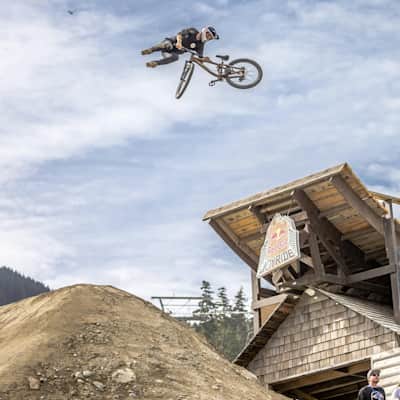 Whistler Crankworx RedBull JOYRIDE フーディー