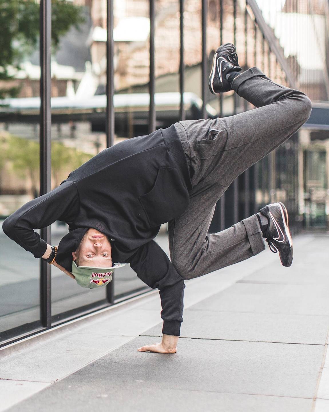 B Boy Mennoが教える スタイルの見つけ方 ブレイキン レッドブル