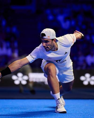 Alejandro Galán during the quarter-finals of the Oysho Valladolid Premier Padel P2 in Valladolid, Spain on September 20, 2024