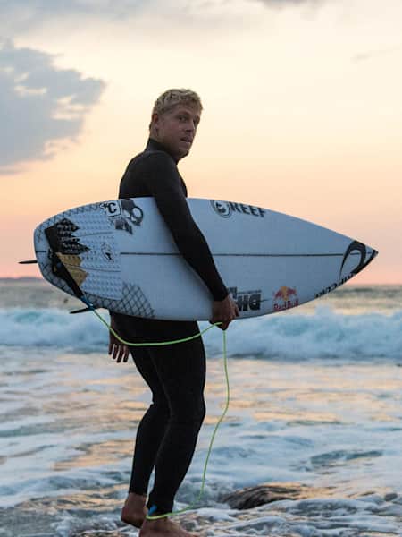 Mick fanning surf store