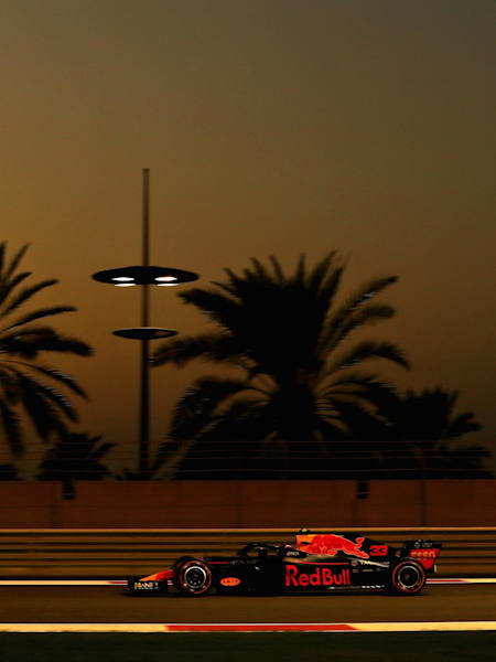 Max Verstappen during qualifying for the Abu Dhabi Formula One Grand Prix at Yas Marina Circuit on November 24, 2018 in Abu Dhabi, United Arab Emirates.