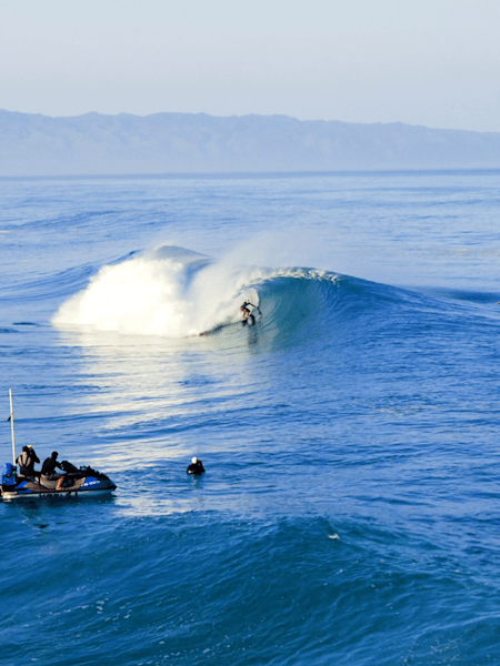Surfing action from the 2016 Volcom Pipe Pro at North Shore, Oahu, Hawaii