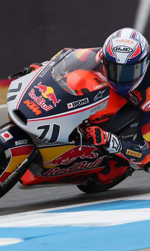 Carlos Cano racing in Jerez 2026