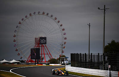Max Verstappen en la pista durante los entrenamientos previos al Gran Premio de F1 de Japón en el Circuito Internacional de Suzuka el 05 de abril de 2024 en Suzuka, Japón.