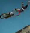 Tom Pagès in volo a Glen Helen