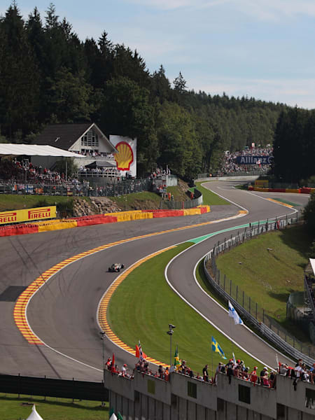 Kimi Raikkonen roule sur le circuit de Spa-Francorchamps lors du Grand Prix de Formule 1 de Belgique.