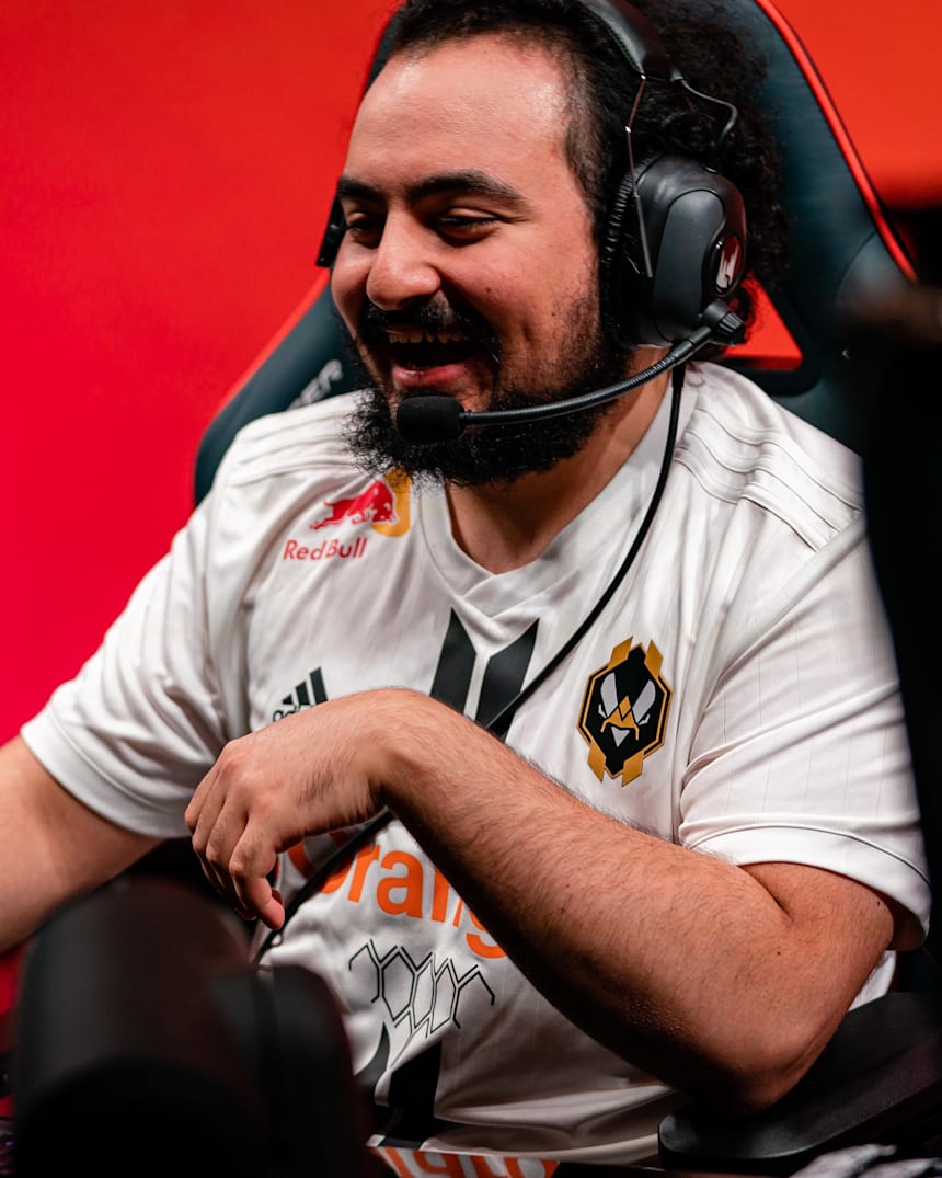Lol Vitality Jiizukeが教えるミッドレーンの立ち回り Eスポーツ レッドブル