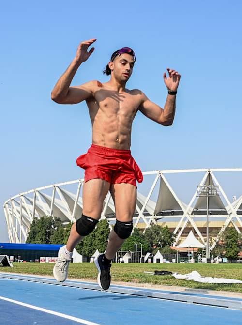 Mann Sharma during his burpee broad jump marathon attempt in Delhi, India on October 14, 2025.
