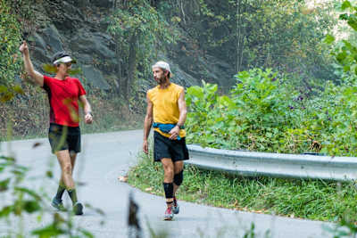 Scott Jurek, ancien détenteur du record, désormais battu pat Karl Meltzer.