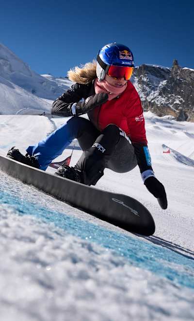 Eva Adamczykova performs in Saas Fee, Switzerland on October 11, 2025.
