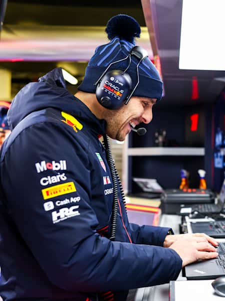Iris headphones red bull shop
