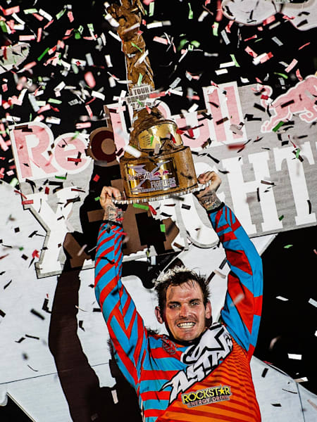 Clinton Moore Wins Red Bull X-Fighters 2015 Title