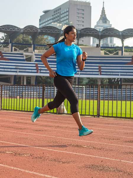 वर्षा रोहित अपने खेल के लिए कैसे फिट रहती हैं