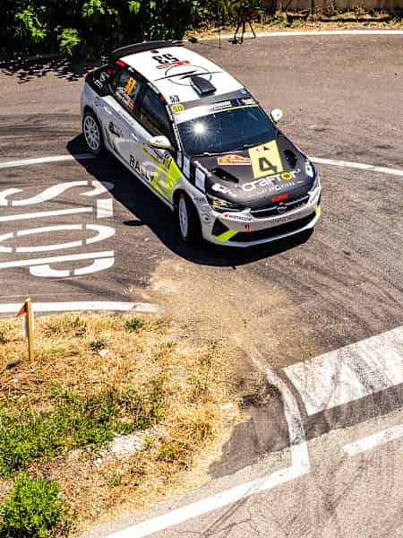 Calle Carlberg is holding onto a small lead following Saturday action
