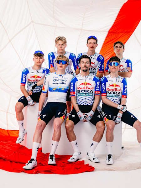 【選手用/新品】REDBULL BORAチームジャージ S 選手用/新品】REDBULL BORAチームジャージ S SPORTFUL】緊急入荷