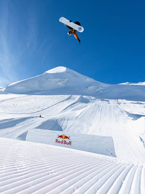 Mark McMorris airtime during the Red Bull Perfomance camp