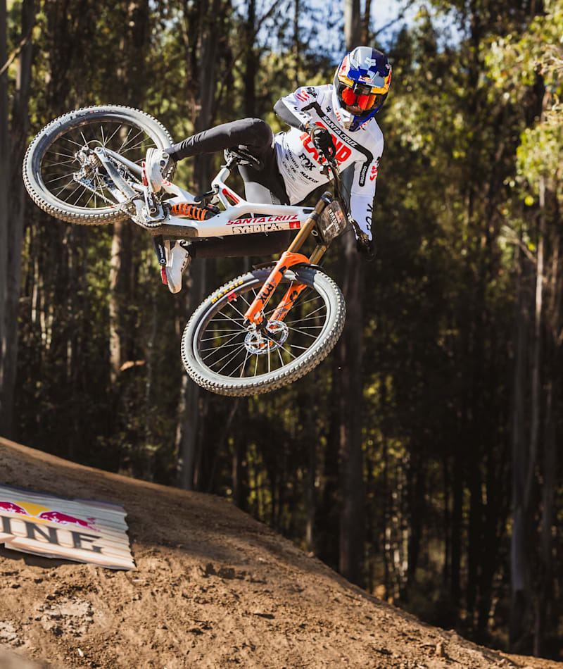 Red bull downhill mountain bike 2025