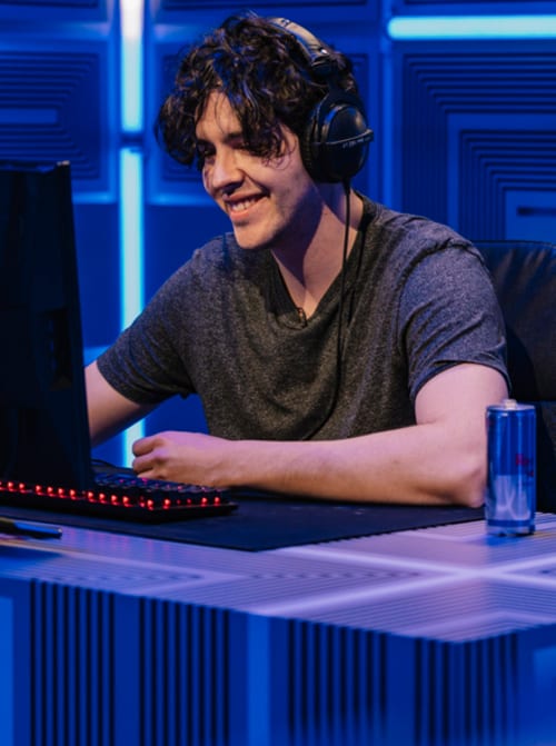 Red Bull GeoGamers est désormais disponible à tous, et pour accompagner la sortie du jeu, le tout premier évènement live Red Bull GeoGamers aura lieu le 10 septembre 2026 au Corum de Montpellier.