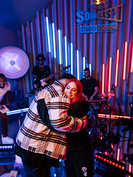 Red Bull Soundclash Studio Edition – The Takeover mit Badmómzjay und Bozza