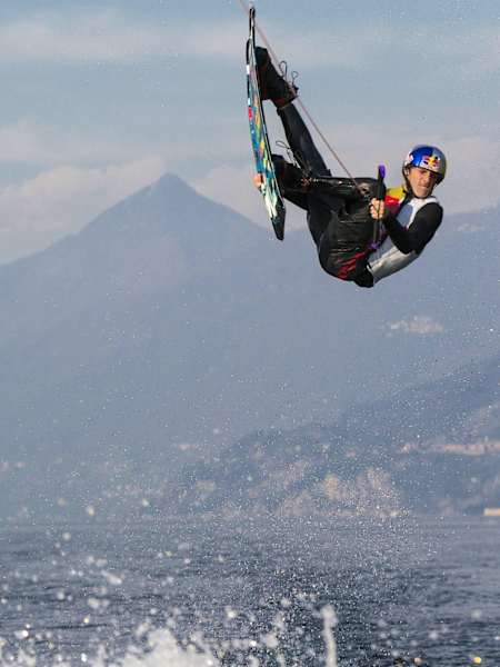 2015.4.27 | ウェイクボードのニュートリックに名前をつけよう！ |