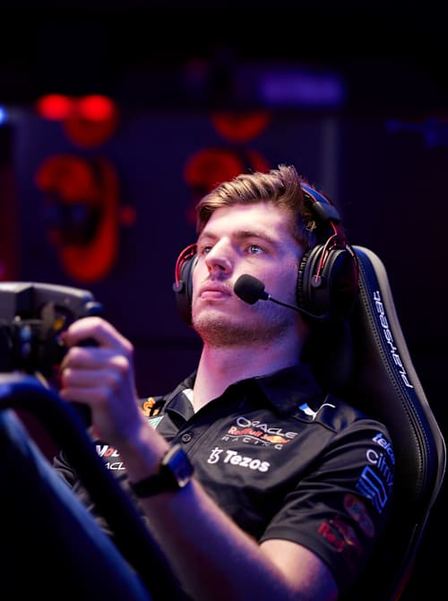 Max Verstappen v simulátoru