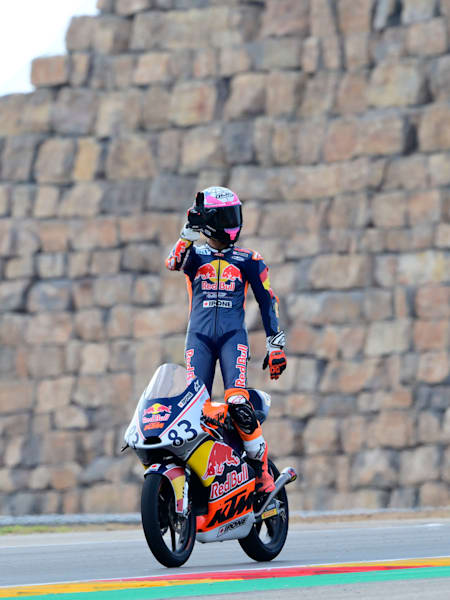 Carpe wins Rookies Cup Race 1 in Aragon 2024 