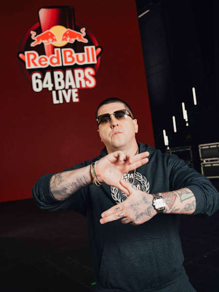 Białas zaprasza na Red Bull 64 Bars Live
