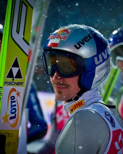 Adam Małysz podczas pożegnalnych zawodów w 2011 roku