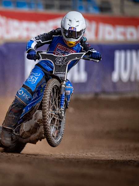 Wiktor Przyjemski zdobywa Srebrny Kask 2026