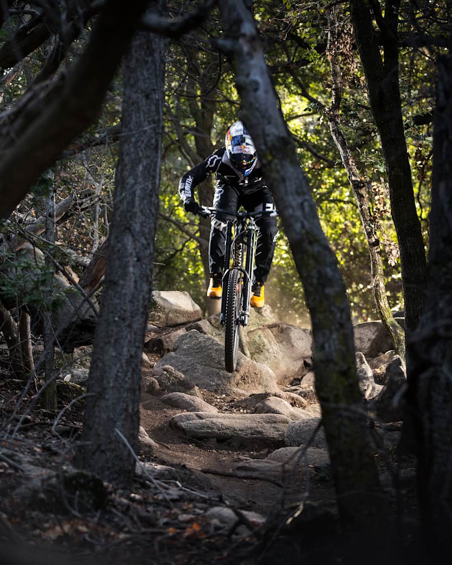 Fast Life Adentro del mundo de UCI DH y XCO MTB