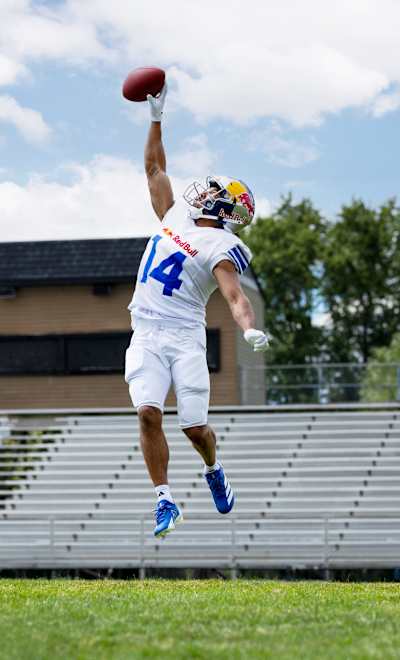  Amon-Ra St Brown trains in Plymouth, MI, USA on August 25, 2025.