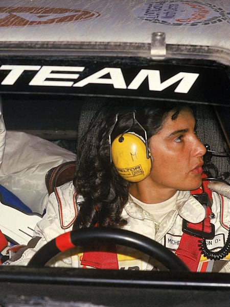 La pilote de rallye française Michèle Mouton a gagné Pikes Peak et des rallyes.