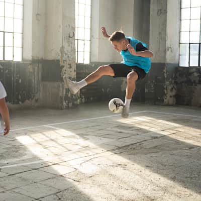 Fotbal score deals