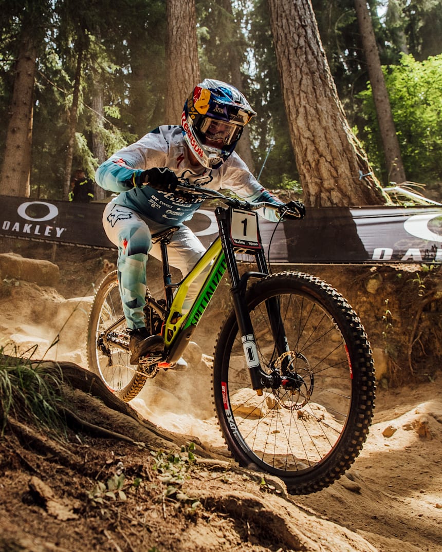 Interview Loic Bruni Parle De La Saison 2020 De Vtt Dh
