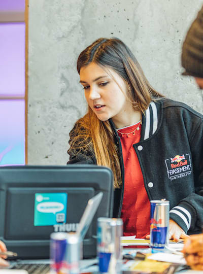 Teilnehmer beim Red Bull Basement 2019 in Toronto, Kanada.
