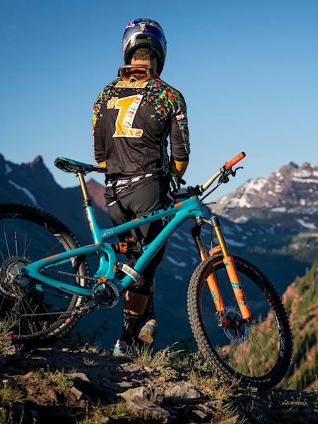 Richie Rude i jego rower enduro Yeti Sb 150