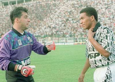 Mauro Silva [dir.] e o goleiro Marcelo Martelotte no início dos anos 90