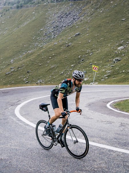 Андрій Гірчук на велосипеді