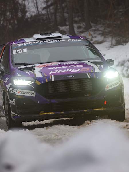 Ghjuvanni Rossi holds a commanding lead on Friday at Rallye Monte-Carlo