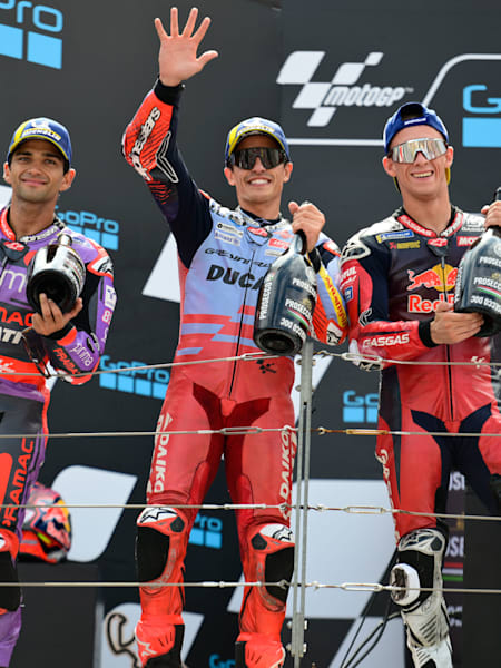 Jorge Martín, Marc Márquez, Pedro Acosta, carrera de MotoGP, Aragón MotoGP 1 de septiembre de 2024.